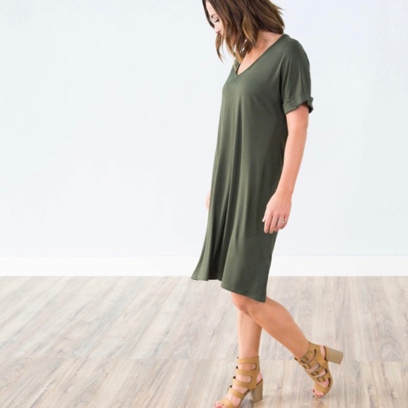 Olive dress - Picture 2 of 3